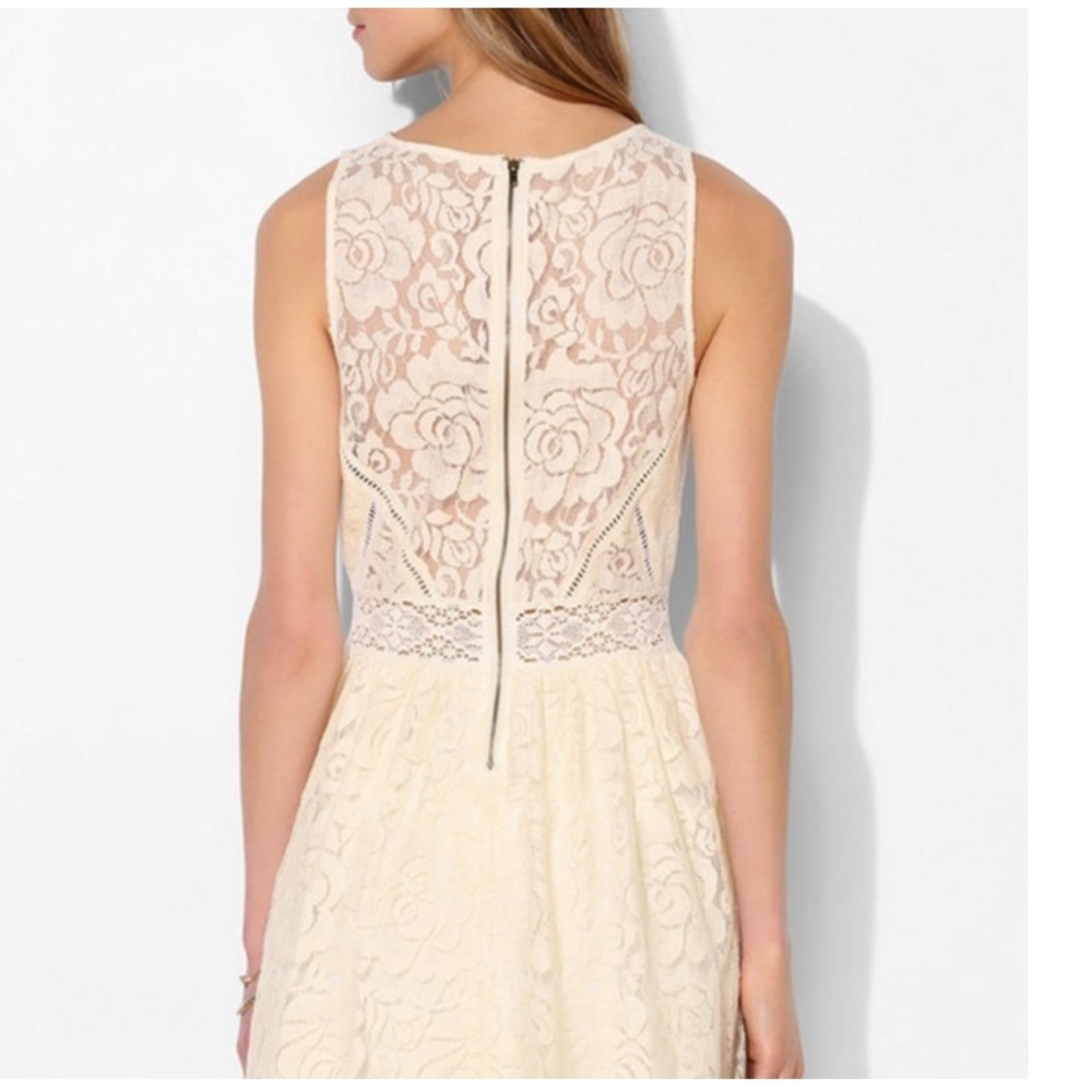 Kimchi Blue UO Bella Lace Fit Flare Dress XS - Picture 3 of 4